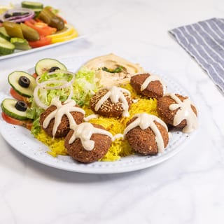 Falafel With Rice Salad And Hummus